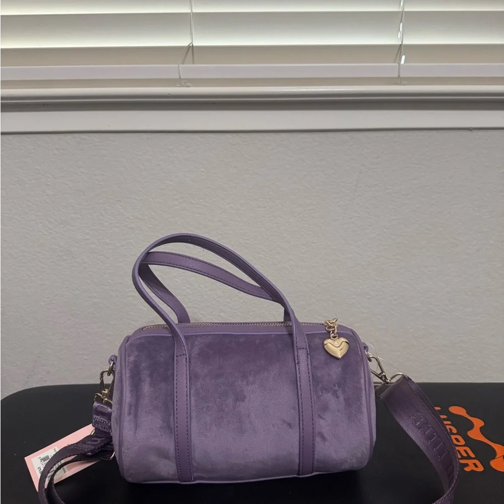 Juicy Couture Lavender Crossbody Bag - Picture 7 of 7